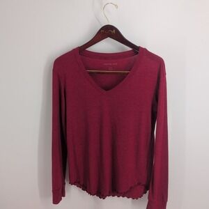 American Eagle Outfitters Lettuce-Edge‎ Hem V-neck T-Shirt Cranberry Red Size S